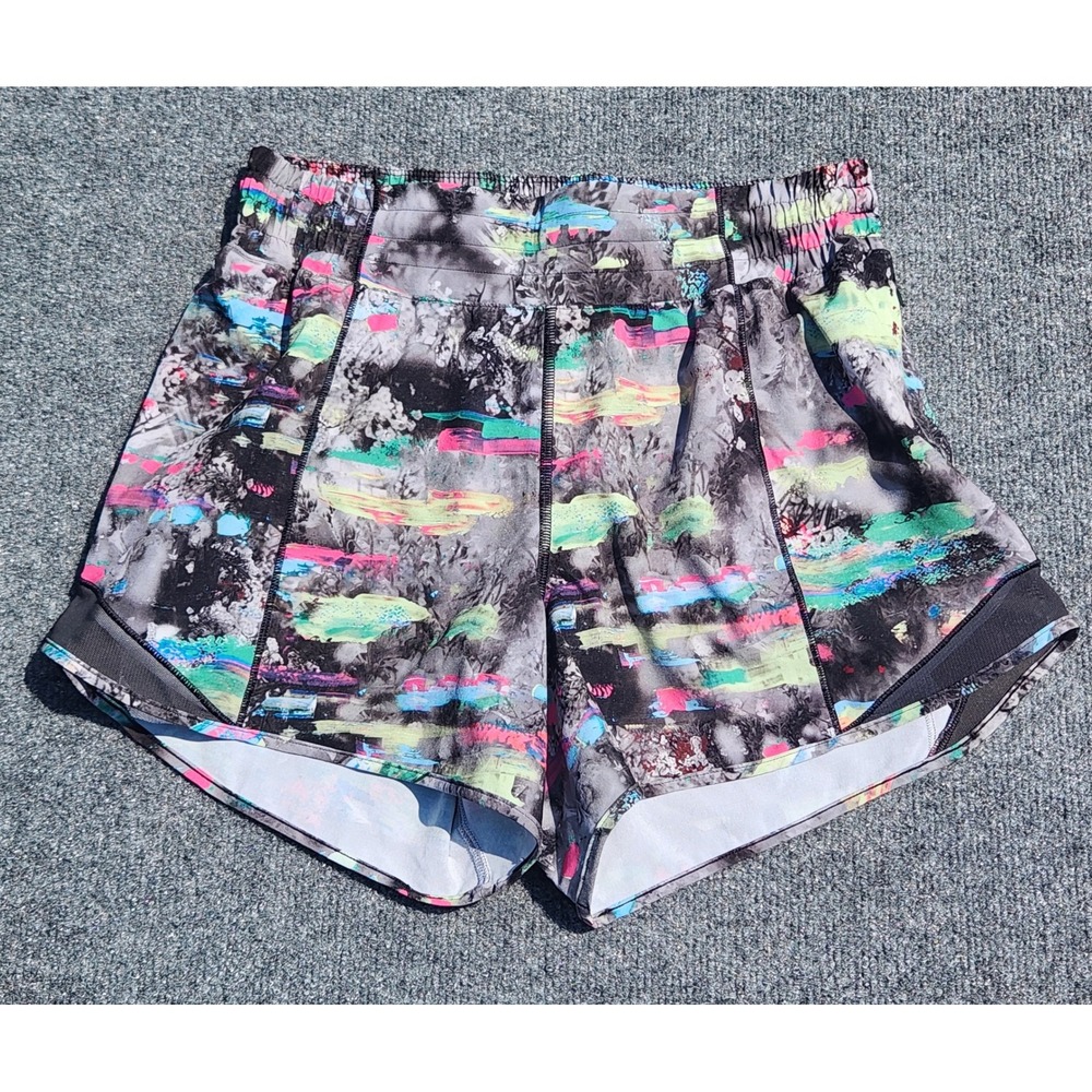 Lululemon HOTTY HOT lined Shorts Paint Drift Athletic Gym run multi size 6
